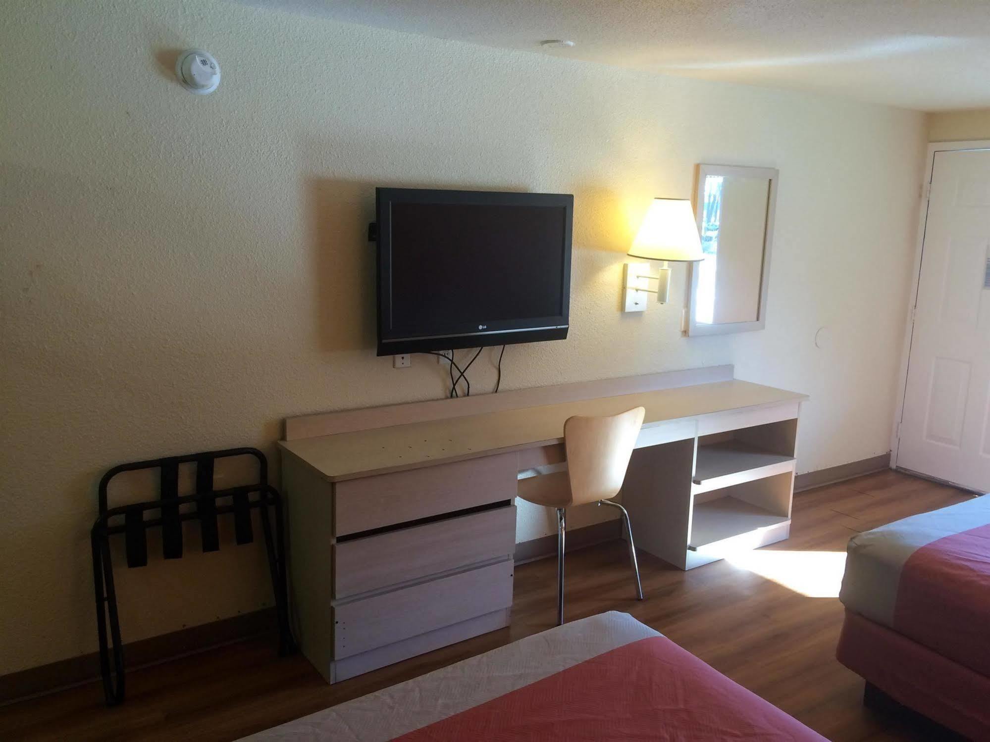 Motel 6-Newport News, Va Eksteriør bilde