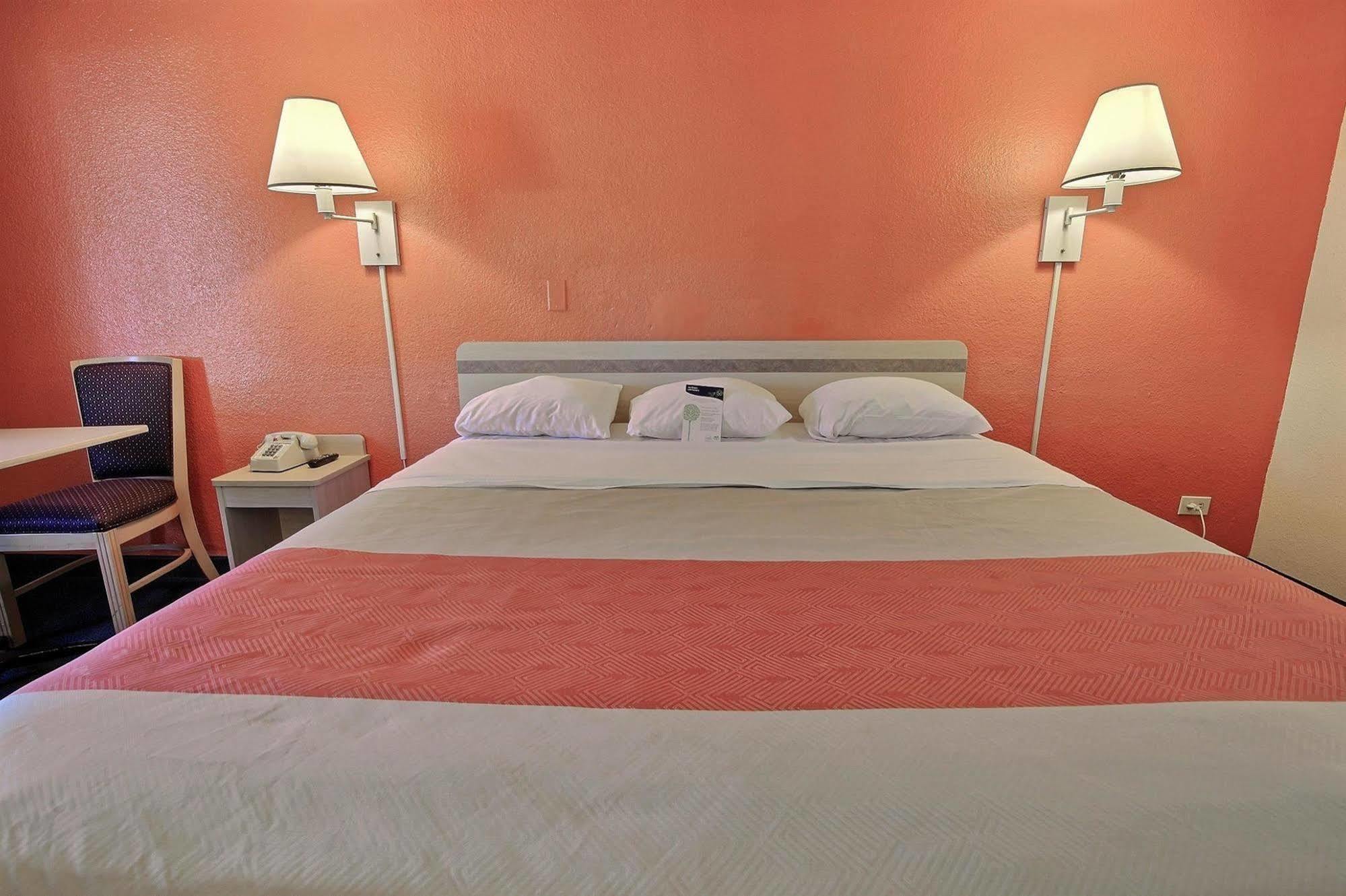 Motel 6-Newport News, Va Eksteriør bilde