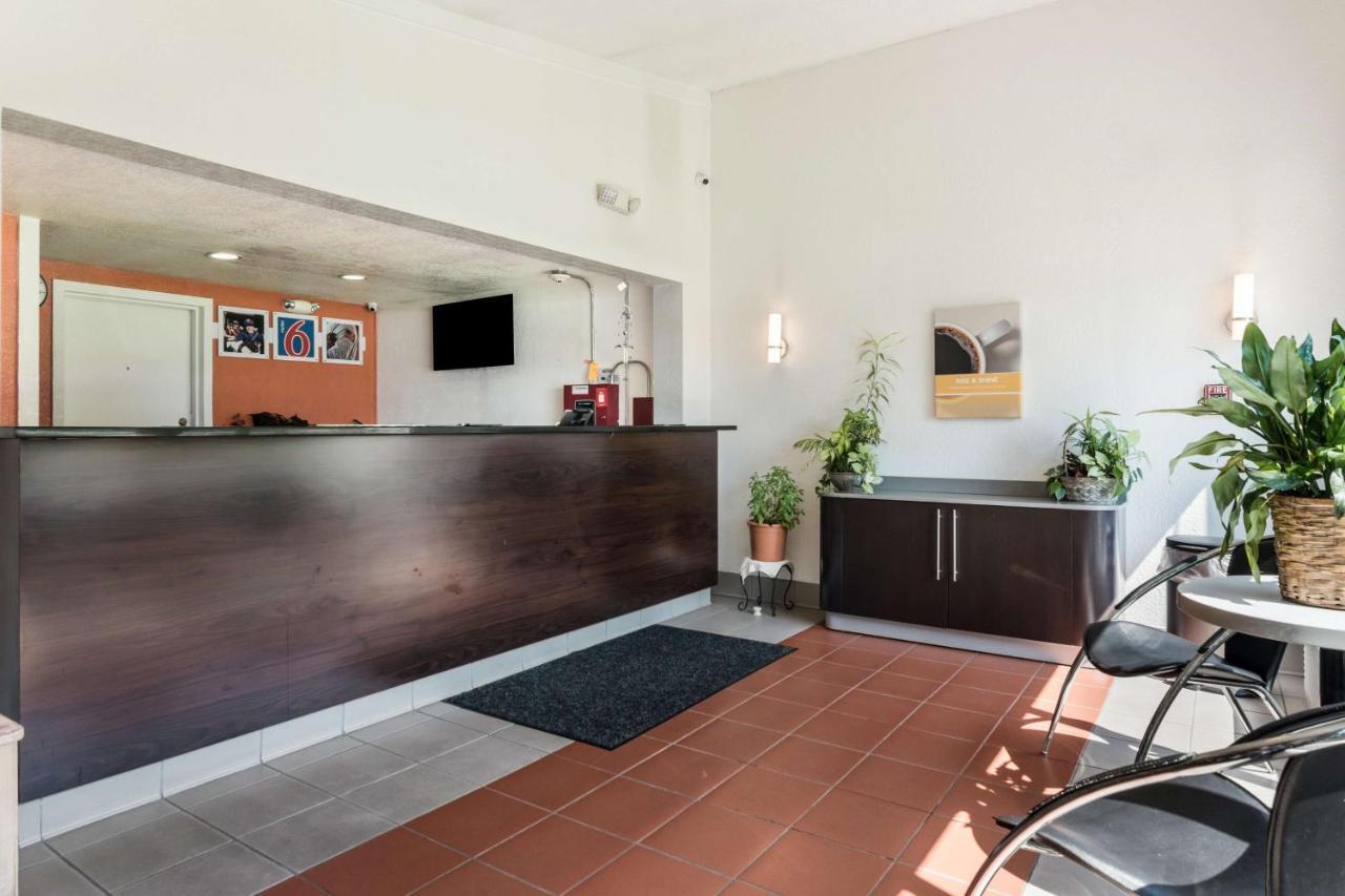 Motel 6-Newport News, Va Eksteriør bilde