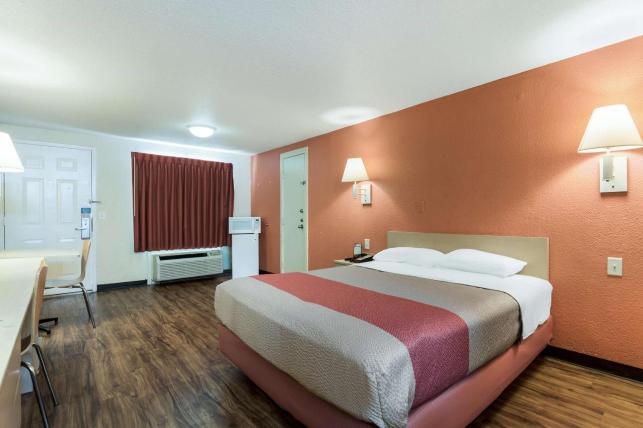 Motel 6-Newport News, Va Eksteriør bilde